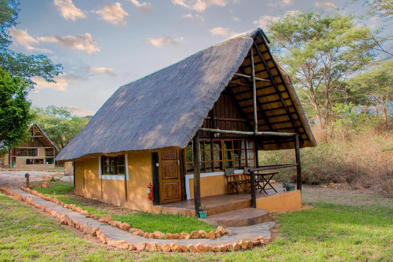 Pioneer Camp Lusaka Exterior foto