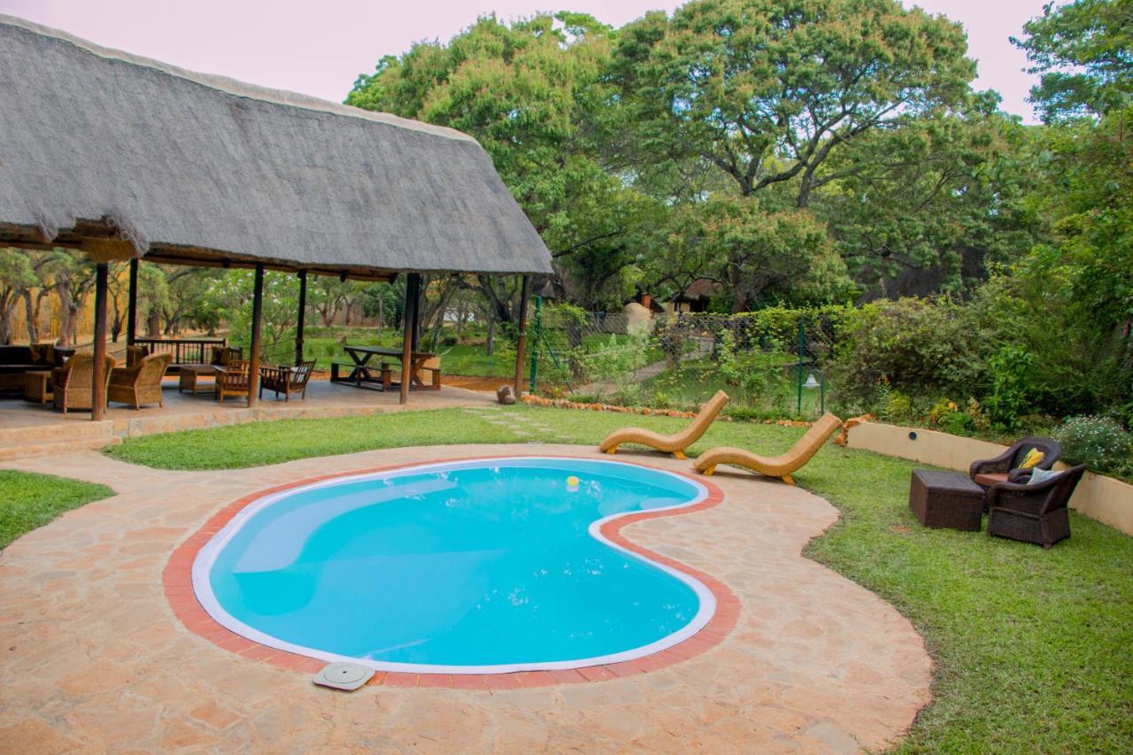 Pioneer Camp Lusaka Exterior foto