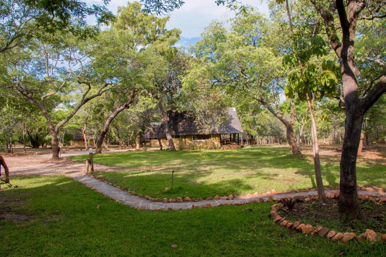 Pioneer Camp Lusaka Exterior foto